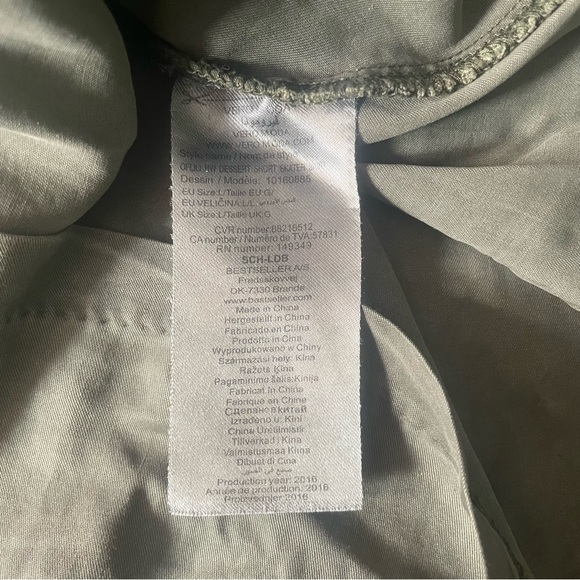 4/$20 | one Fashion by Vero Moda Green Mini Skirt - Picture 3 of 5